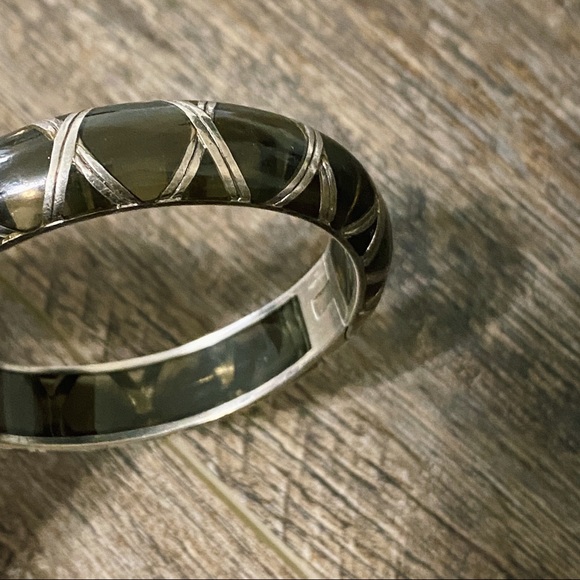 Angelique De Paris Grey Bamboo Wide Resin Bracelet Bangle Jewelry - Picture 4 of 7